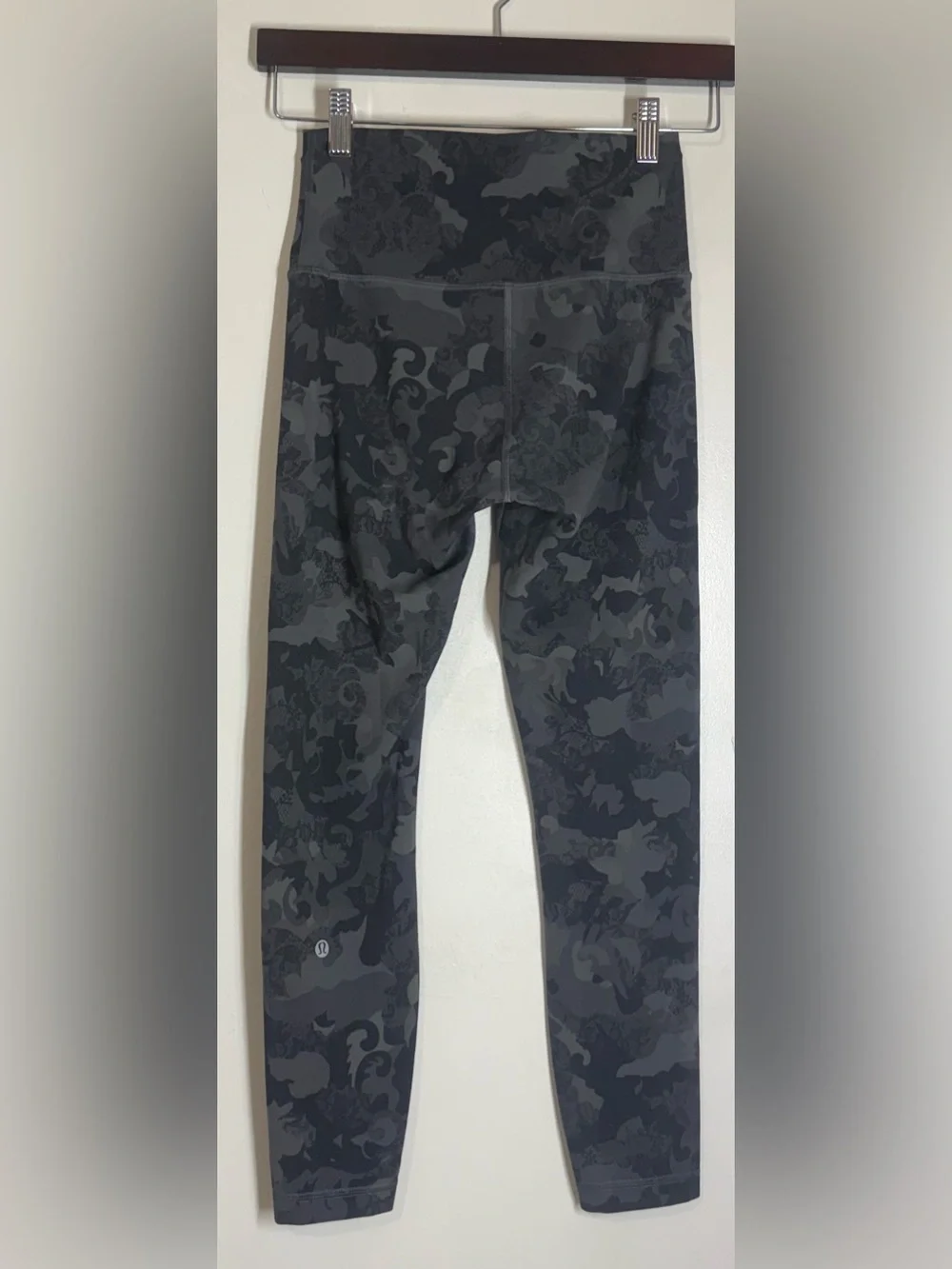 Lululemon Wunder Train High-Rise Tight 25"
Women's Leggings/Tights - Picture 4 of 9